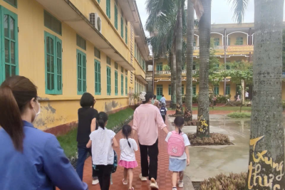HÂN HOAN ĐÓN CHÀO NĂM HỌC MỚI CỦA CÁC EM HỌC SINH LỚP MỘT TRƯỜNG TIỂU HỌC GIAO XUÂN NĂM HỌC 2025-2026